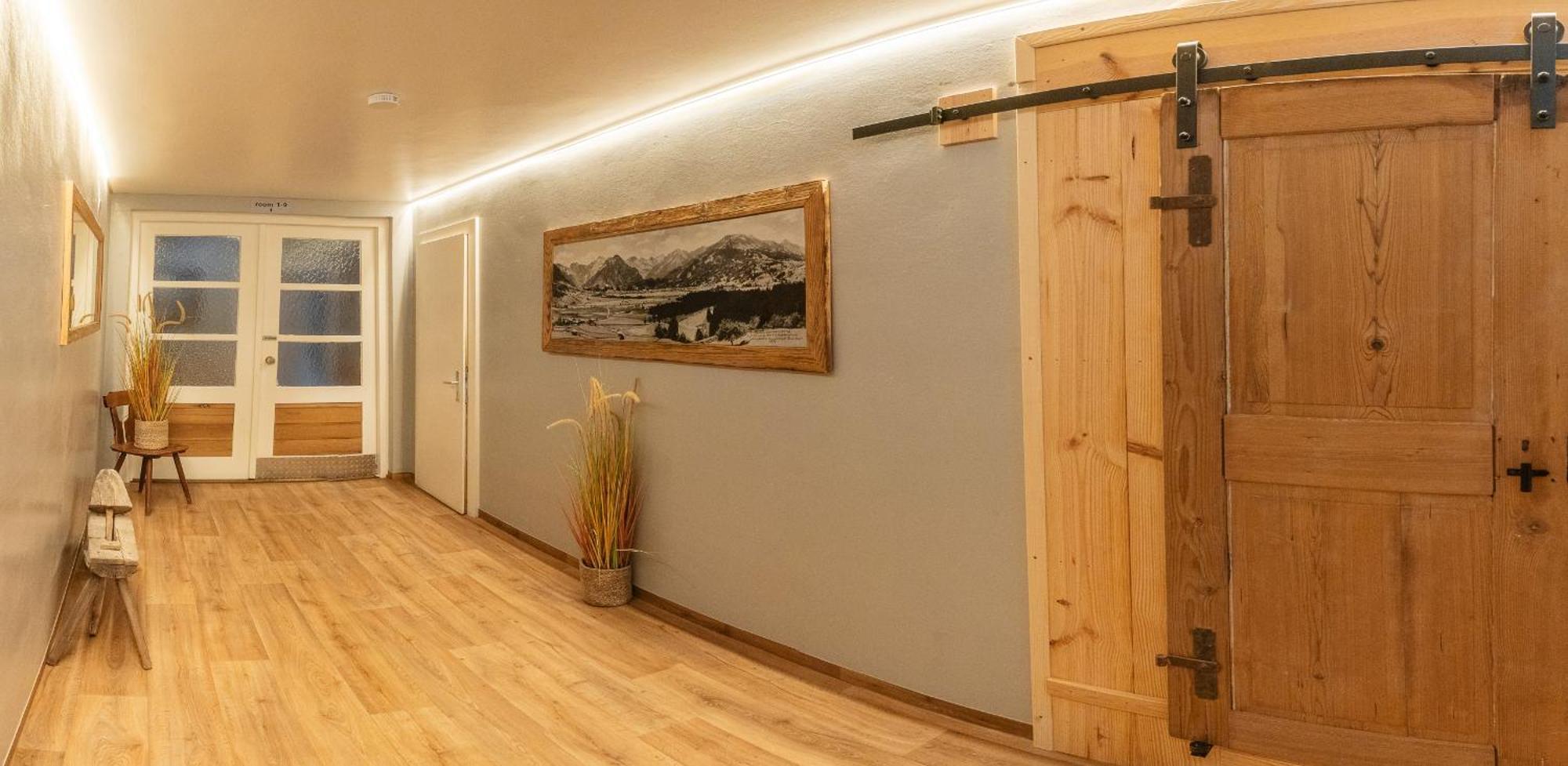Hostel - Ron'S Guesthouse Oberstdorf Exteriér fotografie