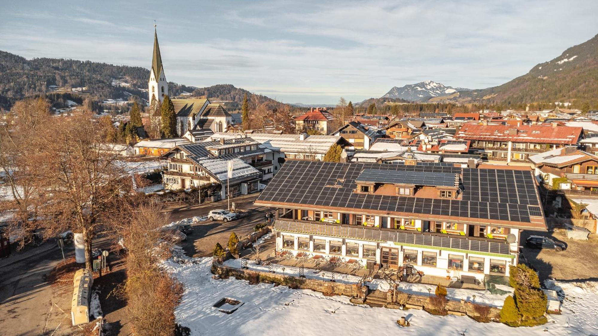 Hostel - Ron'S Guesthouse Oberstdorf Exteriér fotografie