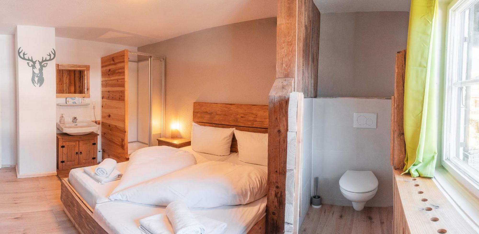 Hostel - Ron'S Guesthouse Oberstdorf Exteriér fotografie